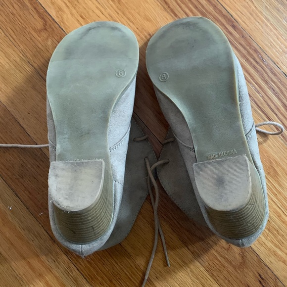 Tan Suede Booties, short heel - Picture 4 of 6